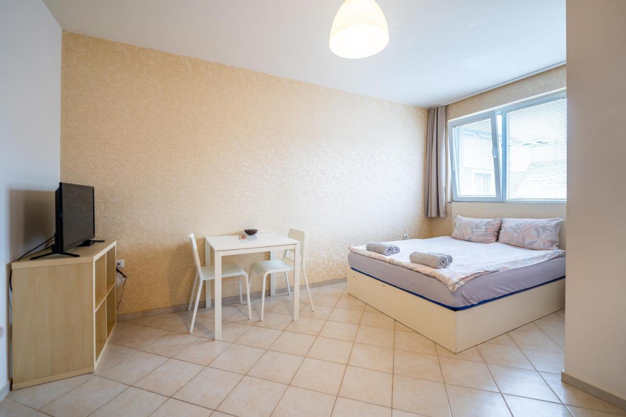 Cozy Little In The Heart Of Studentski Grad Sofia